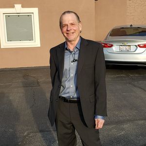 Meet your Posher, Robert